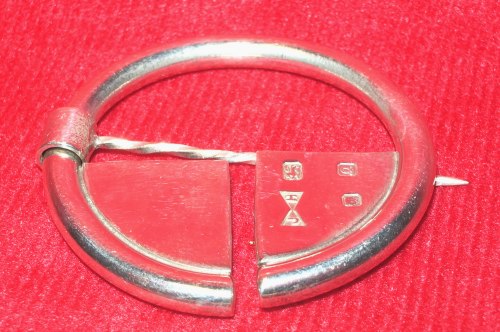 Roman brooch